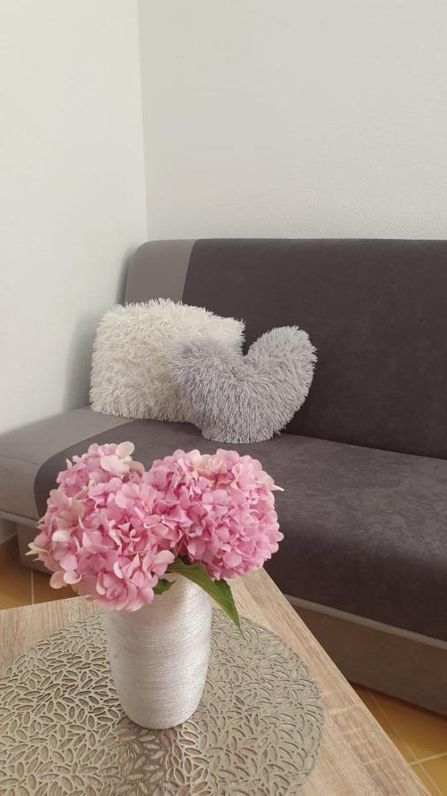 Apartment Franic Sucuraj Luaran gambar