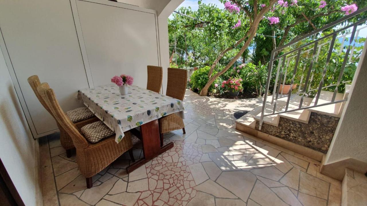 Apartment Franic Sucuraj Luaran gambar