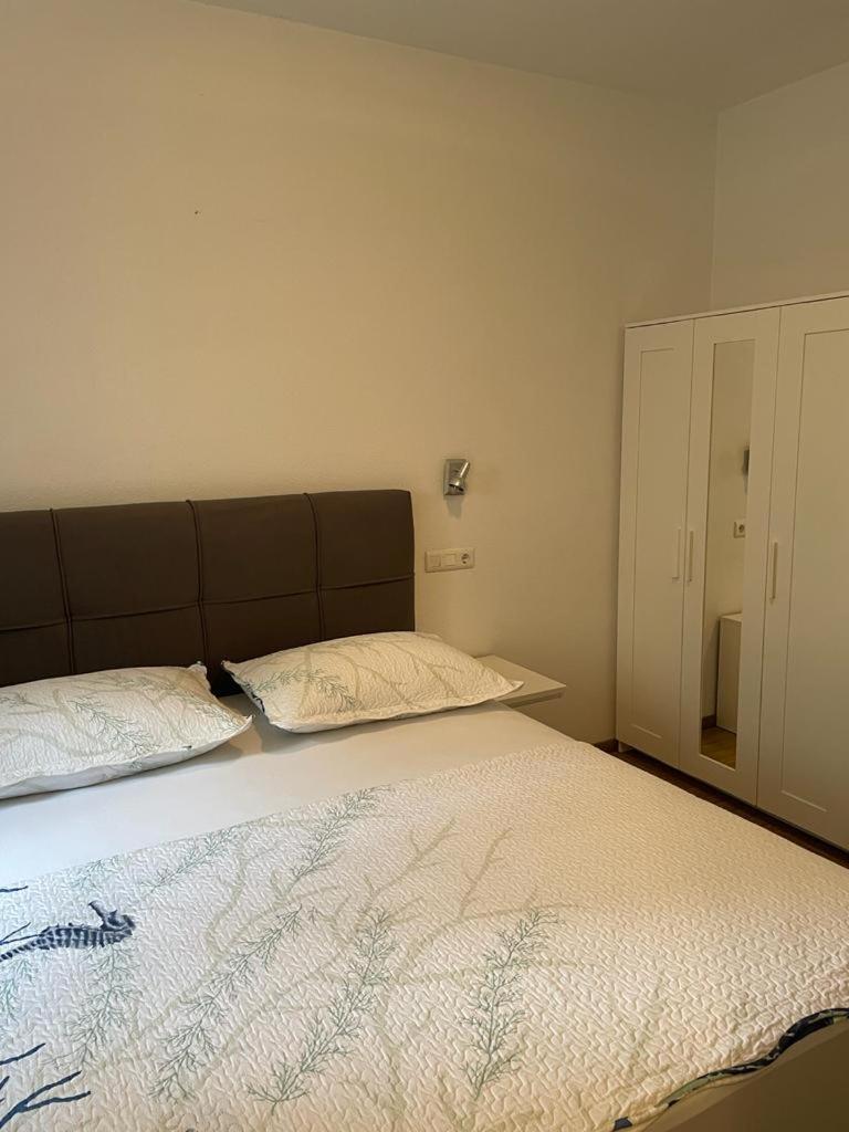 Apartment Franic Sucuraj Luaran gambar